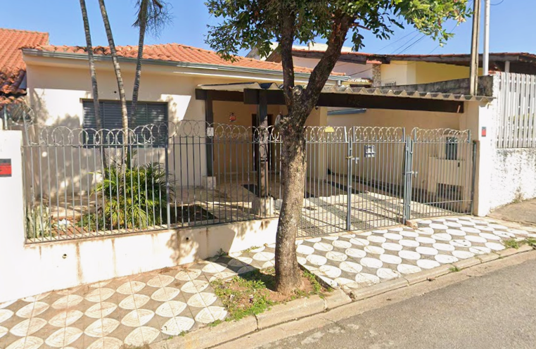 Foto de Casa com terreno de 250m² no Jardim Zulmira em Sorocaba-SP